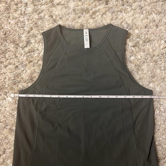 Lululemon Sculpt Tank - Picture 10 of 13